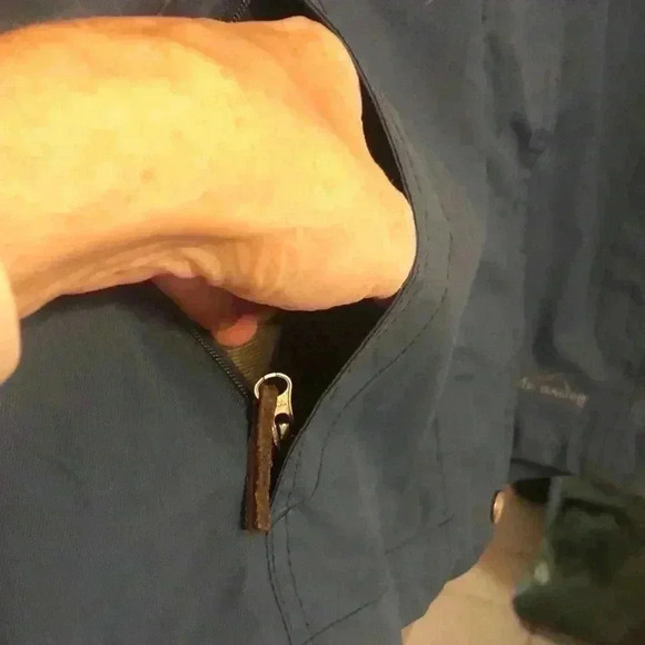 Eddie Bauer Weather Edge waterproof coat. - Picture 3 of 9